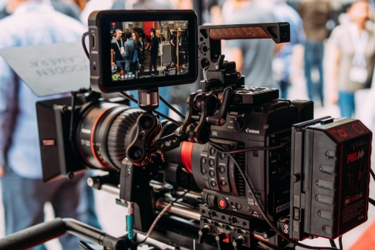 產(chǎn)品廣告視頻拍攝報價，了解產(chǎn)品拍攝價格與費用