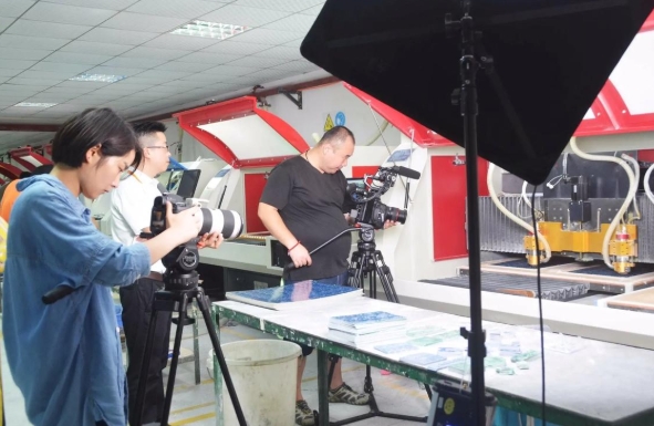 新鄉(xiāng)專題片拍攝價(jià)格全攻略：2025年避坑指南與成本控制手冊(cè)